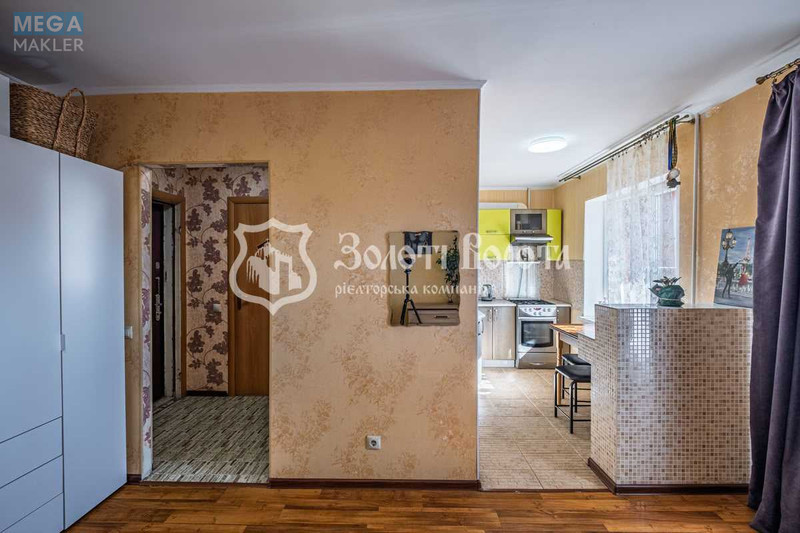 Продаж 1 кімнатної квартири (28/13,3/5,5), 6 пов. 9 пов. будинку, <a class="location-link" href="/kiev/" title="Недвижимость Київ">Київ</a>, <a class="location-link" href="/kiev/svyatoshinskij/" title="Недвижимость Святошинський район">Святошинський р-н</a>, Жолудєва вул., 1 (изображение 3)