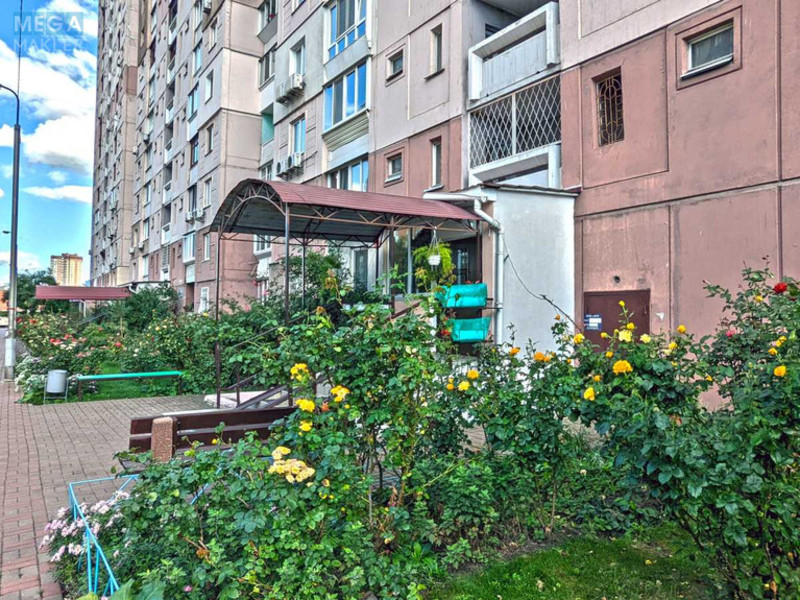 Продаж 3 кімнатної квартири (98/53/12), 6 пов. 22 пов. будинку, <a class="location-link" href="/kiev/" title="Недвижимость Київ">Київ</a>, <a class="location-link" href="/kiev/darnickij/" title="Недвижимость Дарницький район">Дарницький р-н</a>, Елены Пчилки ул., 2б (изображение 3)