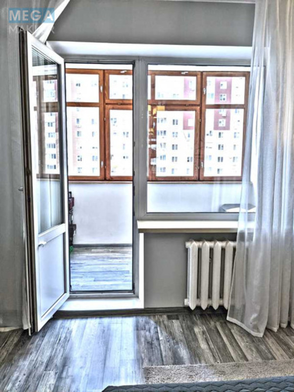 Продаж 3 кімнатної квартири (98/53/12), 6 пов. 22 пов. будинку, <a class="location-link" href="/kiev/" title="Недвижимость Київ">Київ</a>, <a class="location-link" href="/kiev/darnickij/" title="Недвижимость Дарницький район">Дарницький р-н</a>, Елены Пчилки ул., 2б (изображение 10)