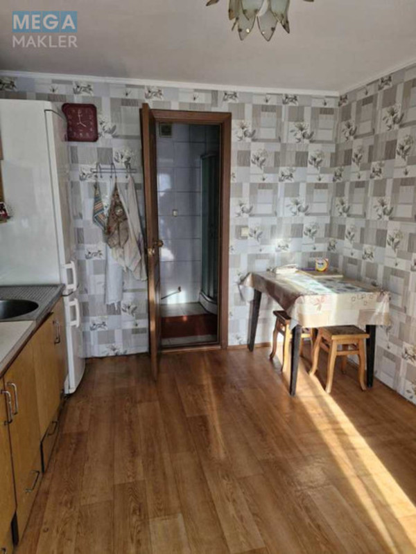 Оренда 1 кімнатної квартири, <a class="location-link" href="/kiev/" title="Недвижимость Київ">Київ</a>, <a class="location-link" href="/kiev/darnickij/" title="Недвижимость Дарницький район">Дарницький р-н</a>, Нижний Вал ул., 1 (изображение 4)