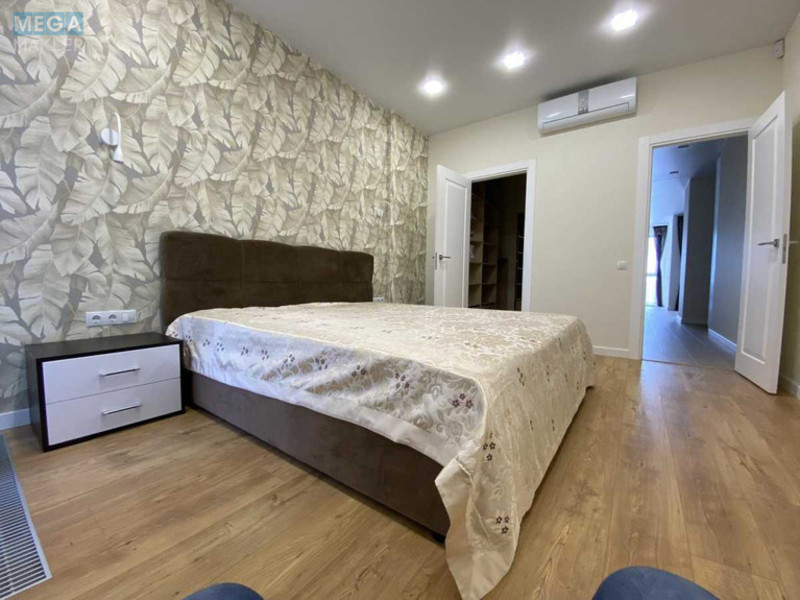 Оренда 2 кімнатної квартири, <a class="location-link" href="/kiev/" title="Недвижимость Київ">Київ</a>, <a class="location-link" href="/kiev/podolskij/" title="Недвижимость Подільський район">Подільський р-н</a>, Набережно-рыбальская ул., 3 (изображение 10)