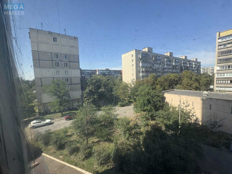 Продаж 1 кімнатної квартири (34/16/8), 3 пов. 16 пов. будинку, <a class="location-link" href="/kiev/" title="Недвижимость Київ">Київ</a>, <a class="location-link" href="/kiev/dneprovskij/" title="Недвижимость Дніпровський район">Дніпровський р-н</a>, Андрія Малишка вул., 21 (изображение 10)