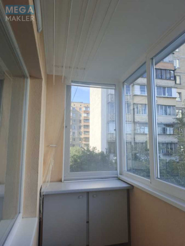 Оренда 1 кімнатної квартири, <a class="location-link" href="/kiev/" title="Недвижимость Київ">Київ</a>, <a class="location-link" href="/kiev/darnickij/" title="Недвижимость Дарницький район">Дарницький р-н</a>, Николая Бажана просп., 5 (изображение 8)