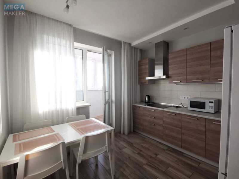 Оренда 1 кімнатної квартири, <a class="location-link" href="/kiev/" title="Недвижимость Київ">Київ</a>, <a class="location-link" href="/kiev/dneprovskij/" title="Недвижимость Дніпровський район">Дніпровський р-н</a>, Андрея Аболмасова ул., 7 (изображение 2)