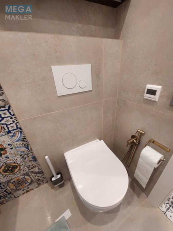 Оренда 2 кімнатної квартири, <a class="location-link" href="/kiev/" title="Недвижимость Київ">Київ</a>, <a class="location-link" href="/kiev/solomenskij/" title="Недвижимость Солом'янський район">Солом'янський р-н</a>, Михайла Максимовича вул., 28Е (изображение 8)
