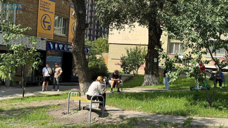 Оренда комерційної нерухомості, 53 кв.м, под магазин, <a class="location-link" href="/kiev/" title="Недвижимость Київ">Київ</a>, <a class="location-link" href="/kiev/pecherskij/" title="Недвижимость Печерський район">Печерський р-н</a>, Німецька вул., 4 (изображение 5)