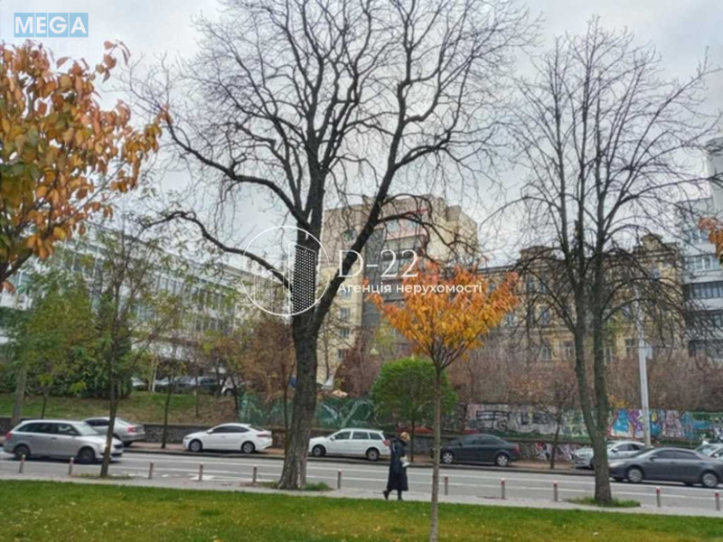 Продаж 3 кімнатної квартири (93/48/9), 1 пов. 9 пов. будинку, <a class="location-link" href="/kiev/" title="Недвижимость Київ">Київ</a>, <a class="location-link" href="/kiev/shevchenkovskij/" title="Недвижимость Шевченківський район">Шевченківський р-н</a>, Стрітенська вулиця, 13 (изображение 3)