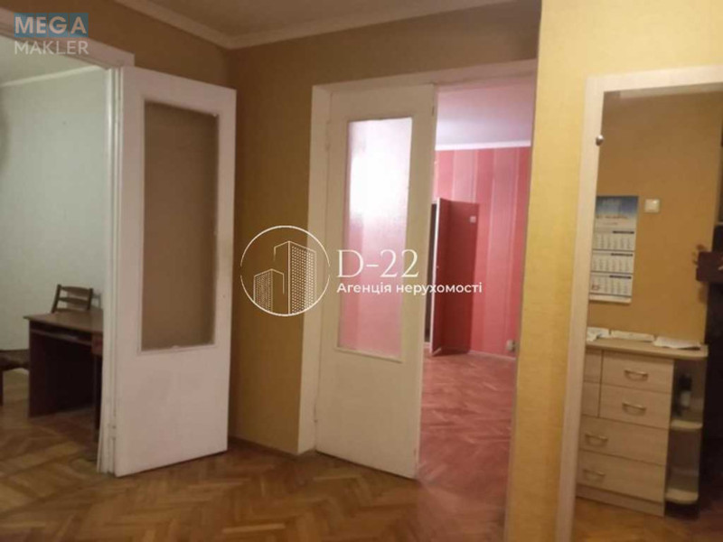 Продаж 3 кімнатної квартири (93/48/9), 1 пов. 9 пов. будинку, <a class="location-link" href="/kiev/" title="Недвижимость Київ">Київ</a>, <a class="location-link" href="/kiev/shevchenkovskij/" title="Недвижимость Шевченківський район">Шевченківський р-н</a>, Стрітенська вулиця, 13 (изображение 8)