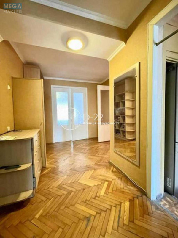 Продаж 3 кімнатної квартири (93/48/9), 1 пов. 9 пов. будинку, <a class="location-link" href="/kiev/" title="Недвижимость Київ">Київ</a>, <a class="location-link" href="/kiev/shevchenkovskij/" title="Недвижимость Шевченківський район">Шевченківський р-н</a>, Стрітенська вулиця, 13 (изображение 11)