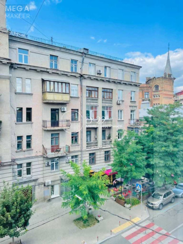 Продаж 1 кімнатної квартири (50,7/20/11), 3 пов. 3 пов. будинку, <a class="location-link" href="/kiev/" title="Недвижимость Київ">Київ</a>, <a class="location-link" href="/kiev/shevchenkovskij/" title="Недвижимость Шевченківський район">Шевченківський р-н</a>, Миколи Лисенка вулиця, 1 (изображение 23)