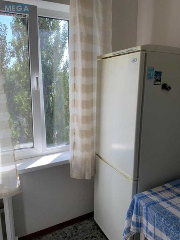 Оренда 2 кімнатної квартири, <a class="location-link" href="/kiev/" title="Недвижимость Київ">Київ</a>, <a class="location-link" href="/kiev/shevchenkovskij/" title="Недвижимость Шевченківський район">Шевченківський р-н</a>, Бакинская ул., 37 (изображение 3)