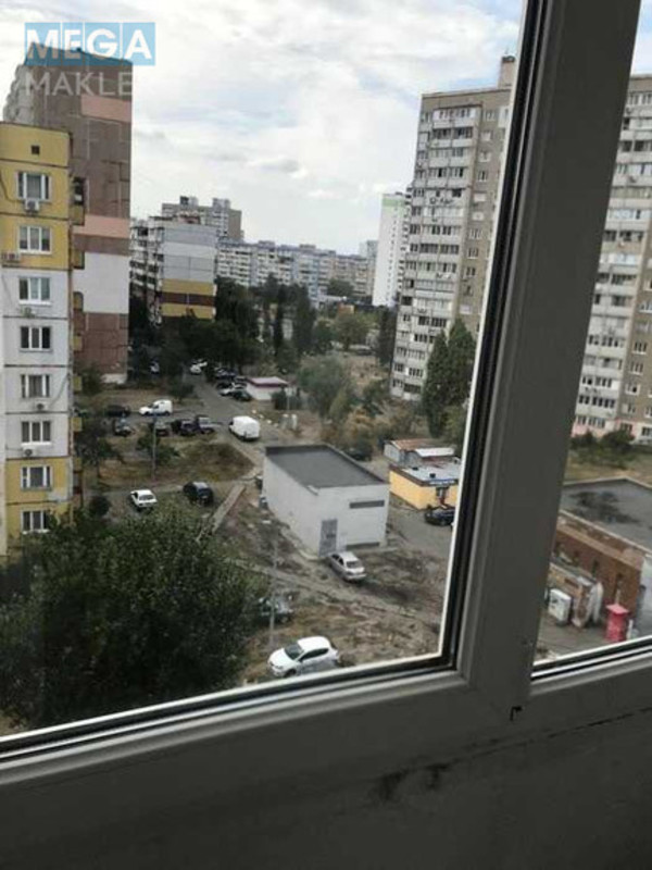 Продаж 1 кімнатної квартири (37,5/19/7,5), 8 пов. 9 пов. будинку, <a class="location-link" href="/kiev/" title="Недвижимость Київ">Київ</a>, <a class="location-link" href="/kiev/desnyanskij/" title="Недвижимость Деснянський район">Деснянський р-н</a>, Теодора Драйзера ул., 11А (изображение 7)