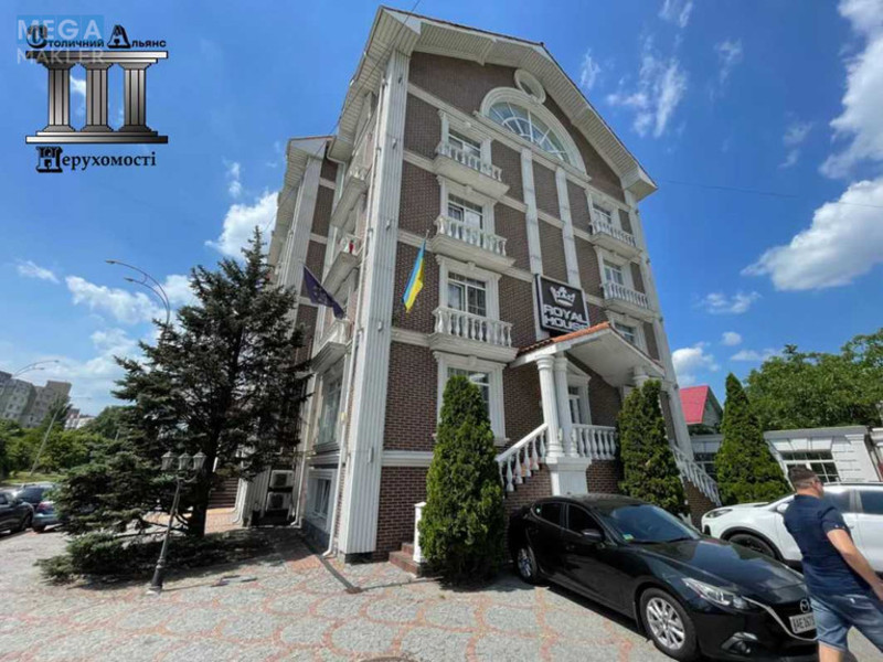 Продаж комерційної нерухомості, 674&nbsp;кв.м, под магазин, <a class="location-link" href="/kiev/" title="Недвижимость Київ">Київ</a>, <a class="location-link" href="/kiev/goloseevskij/" title="Недвижимость Голосіївський район">Голосіївський р-н</a>, Михайла Максимовича вул., 24 (изображение 15)