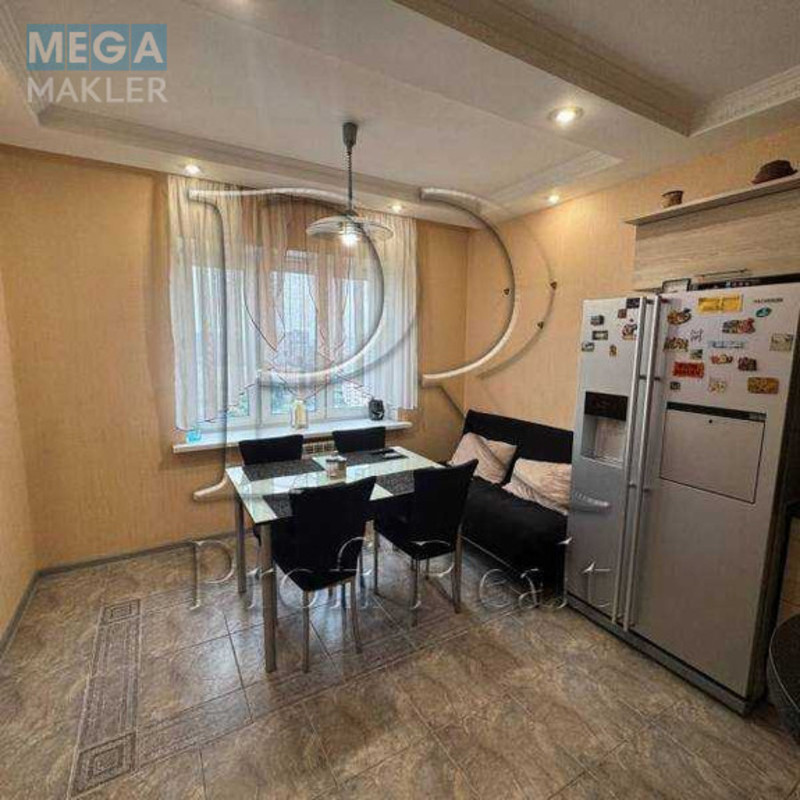 Продаж 3 кімнатної квартири (113/61/18), 18 пов. 23 пов. будинку, <a class="location-link" href="/kiev/" title="Недвижимость Київ">Київ</a>, <a class="location-link" href="/kiev/solomenskij/" title="Недвижимость Солом'янський район">Солом'янський р-н</a>, Ніжинська вулиця, 5 (изображение 7)