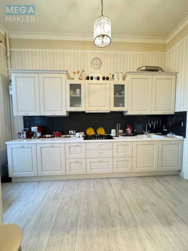 Продаж 3 кімнатної квартири (90/45/10), 1 пов. 3 пов. будинку, <a class="location-link" href="/rovno/" title="Недвижимость Рівне">Рівне</a>, Гурєва (изображение 8)
