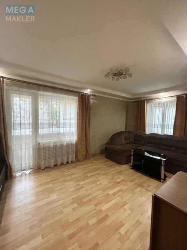 Продаж 2 кімнатної квартири (52/30/7), 1 пов. 9 пов. будинку, <a class="location-link" href="/rovno/" title="Недвижимость Рівне">Рівне</a>, Вербова (изображение 4)
