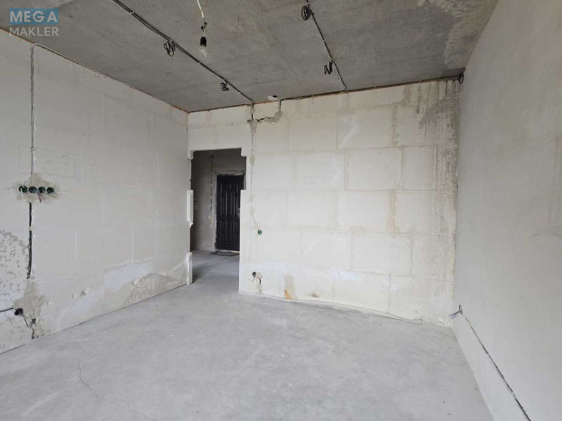 Продаж 3 кімнатної квартири (75/39/10), 13 пов. 20 пов. будинку, <a class="location-link" href="/kiev/" title="Недвижимость Київ">Київ</a>, <a class="location-link" href="/kiev/darnickij/" title="Недвижимость Дарницький район">Дарницький р-н</a>, Евгения Харченко ул., 47Б (изображение 12)