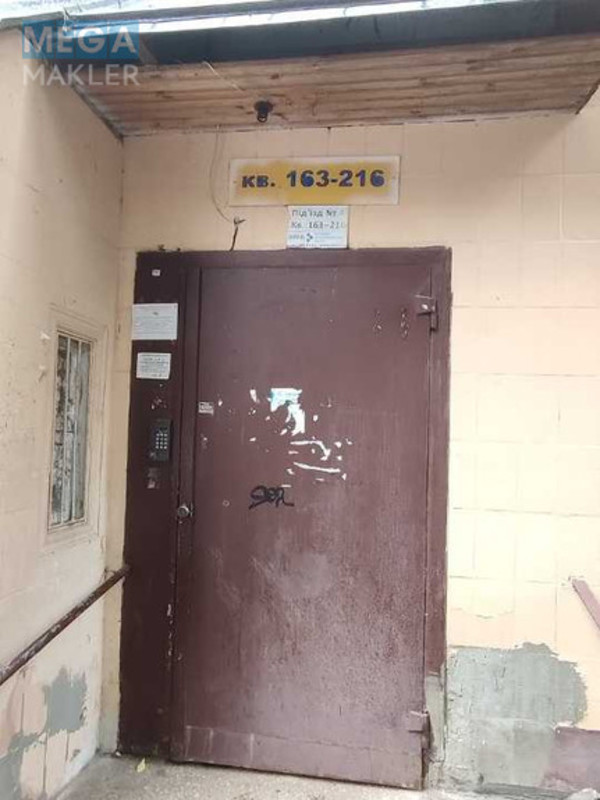 Продаж 3 кімнатної квартири (57,5/?/?), 1 пов. 9 пов. будинку, <a class="location-link" href="/kiev/" title="Недвижимость Київ">Київ</a>, <a class="location-link" href="/kiev/svyatoshinskij/" title="Недвижимость Святошинський район">Святошинський р-н</a>, Жмеринська вул., 16 (изображение 4)