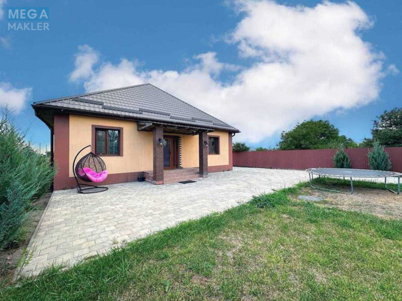 Продаж дома, 1 поверх, 111 кв.м, 4 кімнати, ділянка 17 соток, <a class="location-link" href="/podgorodnoe/" title="Недвижимость Підгородне">Підгородне</a>, Пісенна, 121 (изображение 4)