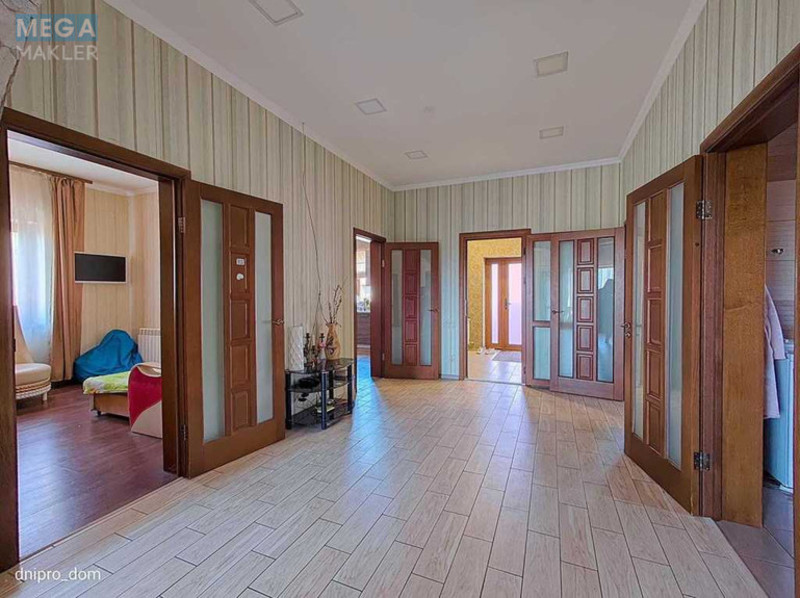 Продаж дома, 1 поверх, 111 кв.м, 4 кімнати, ділянка 17 соток, <a class="location-link" href="/podgorodnoe/" title="Недвижимость Підгородне">Підгородне</a>, Пісенна, 121 (изображение 11)