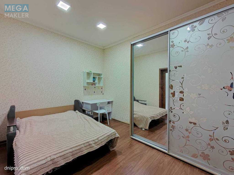 Продаж дома, 1 поверх, 111 кв.м, 4 кімнати, ділянка 17 соток, <a class="location-link" href="/podgorodnoe/" title="Недвижимость Підгородне">Підгородне</a>, Пісенна, 121 (изображение 13)
