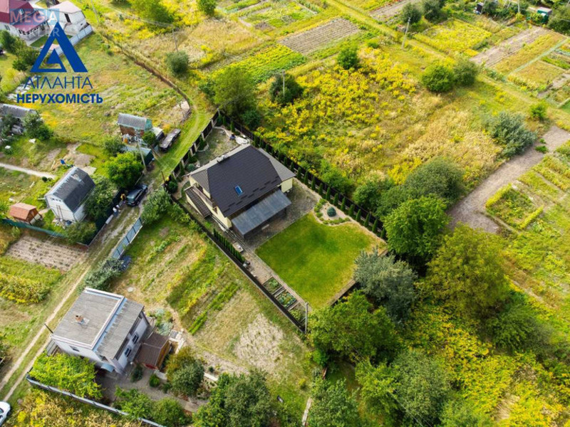 Продаж дома, 2 поверху, 147,10 кв.м, 4 кімнати, ділянка 7 соток, <a class="location-link" href="/strumovka/" title="Недвижимость Струмівка">Струмівка</a>, Кільцева, 287а (изображение 2)