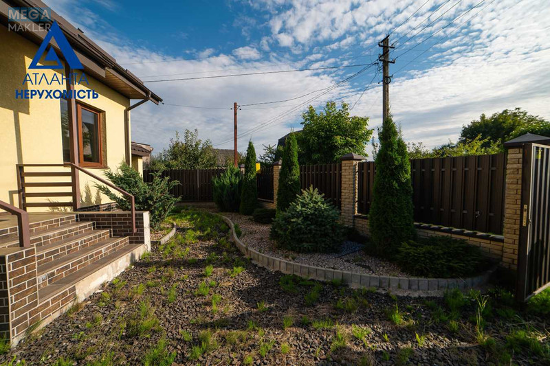 Продаж дома, 2 поверху, 147,10 кв.м, 4 кімнати, ділянка 7 соток, <a class="location-link" href="/strumovka/" title="Недвижимость Струмівка">Струмівка</a>, Кільцева, 287а (изображение 17)