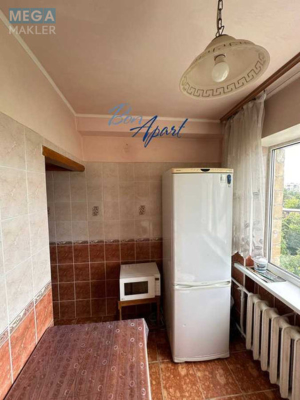 Продаж 3 кімнатної квартири (62,2/44,9/10), 9 пов. 9 пов. будинку, <a class="location-link" href="/kiev/" title="Недвижимость Київ">Київ</a>, <a class="location-link" href="/kiev/solomenskij/" title="Недвижимость Солом'янський район">Солом'янський р-н</a>, Чоколівський бульв., 19 (изображение 9)