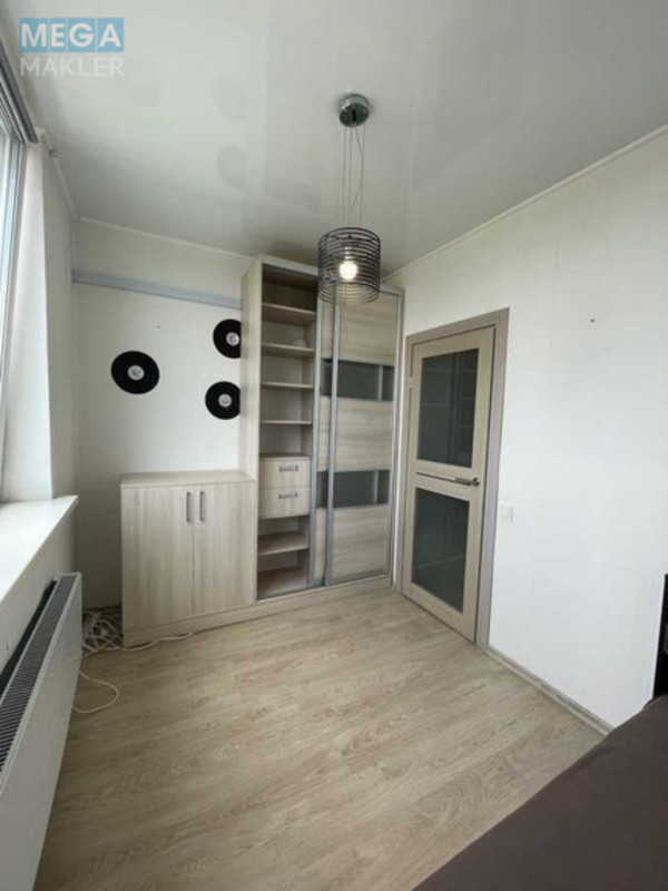 Продаж 2 кімнатної квартири (58/23/15,5), 22 пов. 25 пов. будинку, <a class="location-link" href="/kiev/" title="Недвижимость Київ">Київ</a>, <a class="location-link" href="/kiev/shevchenkovskij/" title="Недвижимость Шевченківський район">Шевченківський р-н</a>, Сікорського вул., 1а (изображение 8)