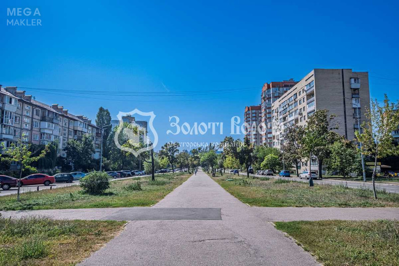 Продаж 1 кімнатної квартири (28/16/6), 1 пов. 5 пов. будинку, <a class="location-link" href="/kiev/" title="Недвижимость Київ">Київ</a>, <a class="location-link" href="/kiev/dneprovskij/" title="Недвижимость Дніпровський район">Дніпровський р-н</a>, Верховної Ради бульв., 26 (изображение 15)