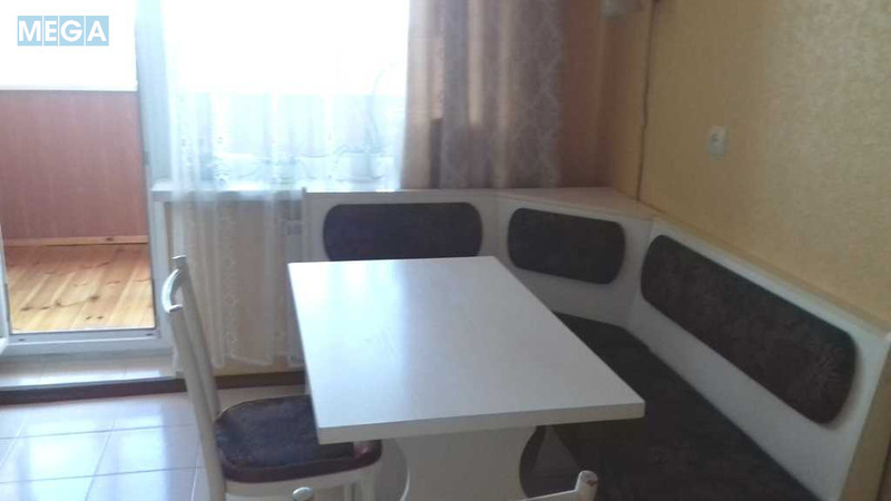Оренда 1 кімнатної квартири, <a class="location-link" href="/kiev/" title="Недвижимость Київ">Київ</a>, <a class="location-link" href="/kiev/solomenskij/" title="Недвижимость Солом'янський район">Солом'янський р-н</a>, Эрнста ул. (изображение 2)