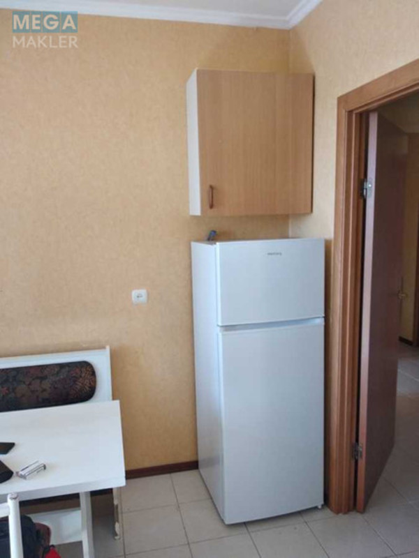 Оренда 1 кімнатної квартири, <a class="location-link" href="/kiev/" title="Недвижимость Київ">Київ</a>, <a class="location-link" href="/kiev/solomenskij/" title="Недвижимость Солом'янський район">Солом'янський р-н</a>, Эрнста ул. (изображение 4)