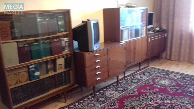 Оренда 1 кімнатної квартири, <a class="location-link" href="/kiev/" title="Недвижимость Київ">Київ</a>, <a class="location-link" href="/kiev/solomenskij/" title="Недвижимость Солом'янський район">Солом'янський р-н</a>, Эрнста ул. (изображение 9)