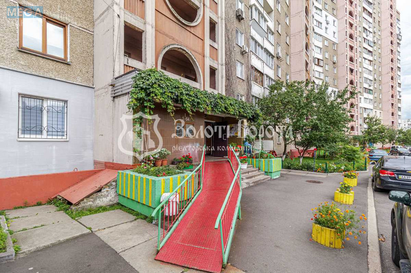 Продаж 2 кімнатної квартири (53,4/30/8,9), 15 пов. 16 пов. будинку, <a class="location-link" href="/kiev/" title="Недвижимость Київ">Київ</a>, <a class="location-link" href="/kiev/desnyanskij/" title="Недвижимость Деснянський район">Деснянський р-н</a>, Градинська вул., 10а (изображение 21)