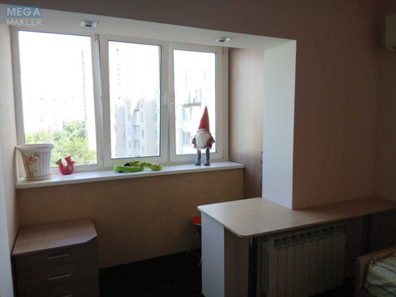 Оренда 3 кімнатної квартири, <a class="location-link" href="/kiev/" title="Недвижимость Київ">Київ</a>, <a class="location-link" href="/kiev/obolonskij/" title="Недвижимость Оболонський район">Оболонський р-н</a>, Оболонский просп., 36 (изображение 10)