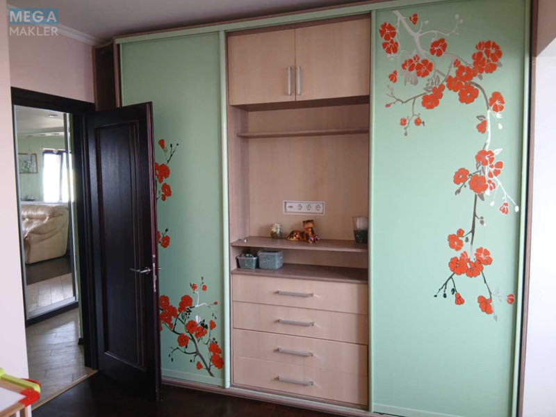 Оренда 3 кімнатної квартири, <a class="location-link" href="/kiev/" title="Недвижимость Київ">Київ</a>, <a class="location-link" href="/kiev/obolonskij/" title="Недвижимость Оболонський район">Оболонський р-н</a>, Оболонский просп., 36 (изображение 11)