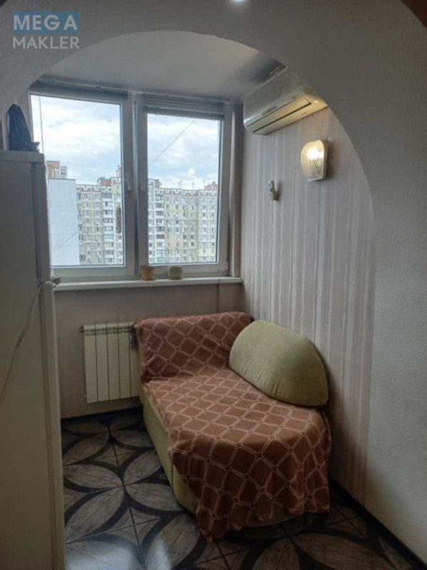 Продаж 2 кімнатної квартири (60/32/10), 10 пов. 17 пов. будинку, <a class="location-link" href="/kiev/" title="Недвижимость Київ">Київ</a>, <a class="location-link" href="/kiev/darnickij/" title="Недвижимость Дарницький район">Дарницький р-н</a>, Анни Ахматової вул., 3А (изображение 4)