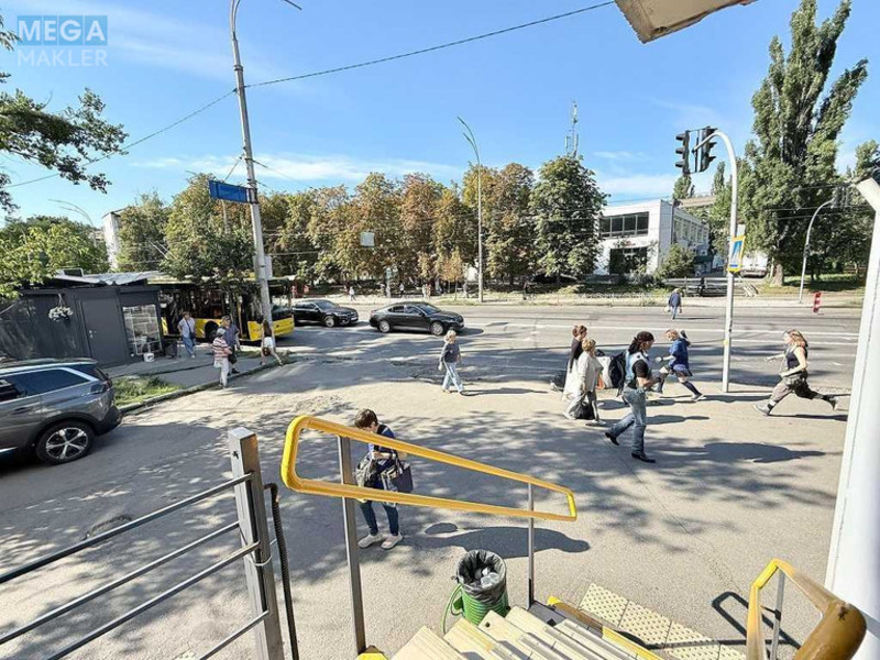 Оренда комерційної нерухомості, 55 кв.м, под магазин, <a class="location-link" href="/kiev/" title="Недвижимость Київ">Київ</a>, <a class="location-link" href="/kiev/solomenskij/" title="Недвижимость Солом'янський район">Солом'янський р-н</a>, Солом`янська вул., 36 (изображение 4)