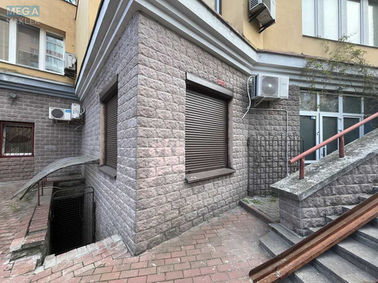Продаж комерційної нерухомості, 162,20&nbsp;кв.м, <a class="location-link" href="/kiev/" title="Недвижимость Київ">Київ</a>, <a class="location-link" href="/kiev/obolonskij/" title="Недвижимость Оболонський район">Оболонський р-н</a>, Героїв Сталінграду просп., 10А (изображение 13)