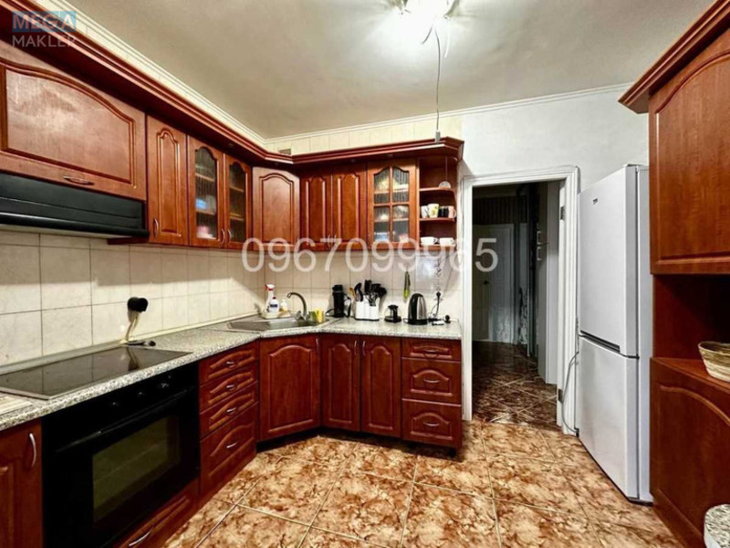 Продаж 3 кімнатної квартири (84/46/15), 4 пов. 16 пов. будинку, <a class="location-link" href="/kiev/" title="Недвижимость Київ">Київ</a>, <a class="location-link" href="/kiev/darnickij/" title="Недвижимость Дарницький район">Дарницький р-н</a>, Ревуцького вул., 36/2 (изображение 3)