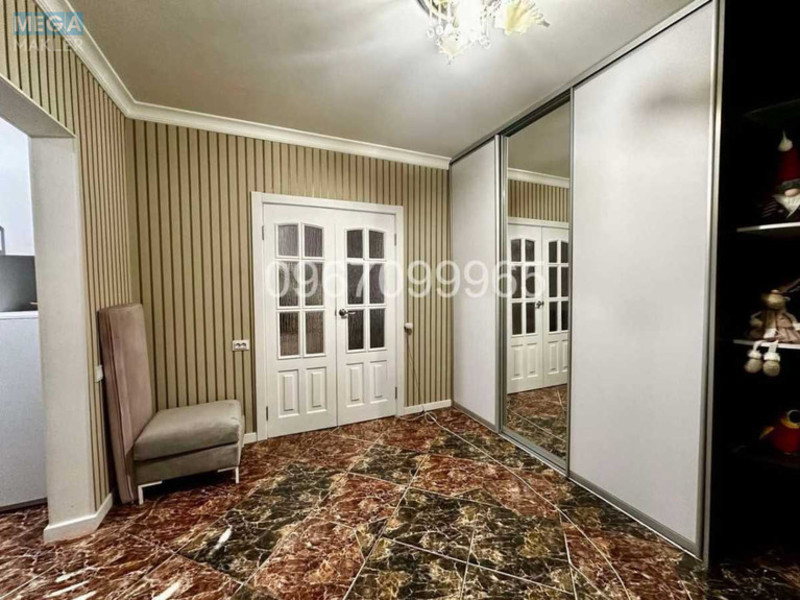 Продаж 3 кімнатної квартири (84/46/15), 4 пов. 16 пов. будинку, <a class="location-link" href="/kiev/" title="Недвижимость Київ">Київ</a>, <a class="location-link" href="/kiev/darnickij/" title="Недвижимость Дарницький район">Дарницький р-н</a>, Ревуцького вул., 36/2 (изображение 8)
