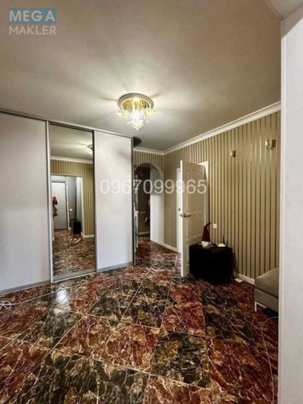 Продаж 3 кімнатної квартири (84/46/15), 4 пов. 16 пов. будинку, <a class="location-link" href="/kiev/" title="Недвижимость Київ">Київ</a>, <a class="location-link" href="/kiev/darnickij/" title="Недвижимость Дарницький район">Дарницький р-н</a>, Ревуцького вул., 36/2 (изображение 10)