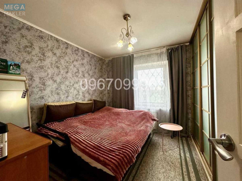 Продаж 3 кімнатної квартири (84/46/15), 4 пов. 16 пов. будинку, <a class="location-link" href="/kiev/" title="Недвижимость Київ">Київ</a>, <a class="location-link" href="/kiev/darnickij/" title="Недвижимость Дарницький район">Дарницький р-н</a>, Ревуцького вул., 36/2 (изображение 21)