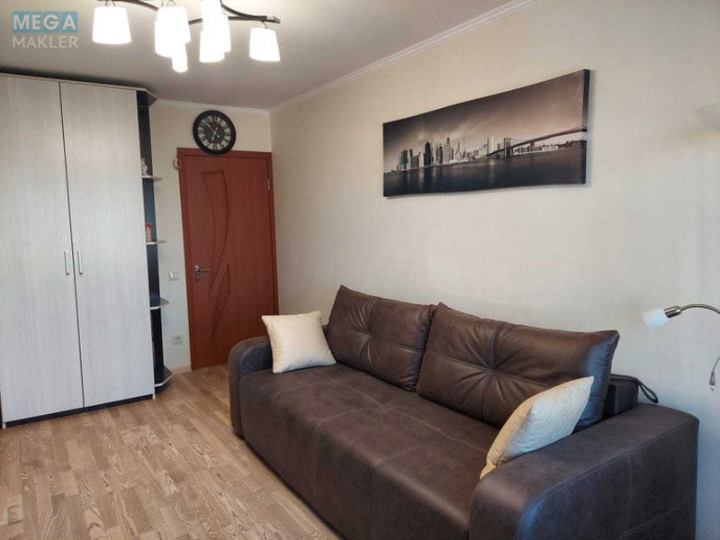 Оренда 1 кімнатної квартири, <a class="location-link" href="/kiev/" title="Недвижимость Київ">Київ</a>, <a class="location-link" href="/kiev/podolskij/" title="Недвижимость Подільський район">Подільський р-н</a>, Свободы просп., 30 (изображение 4)