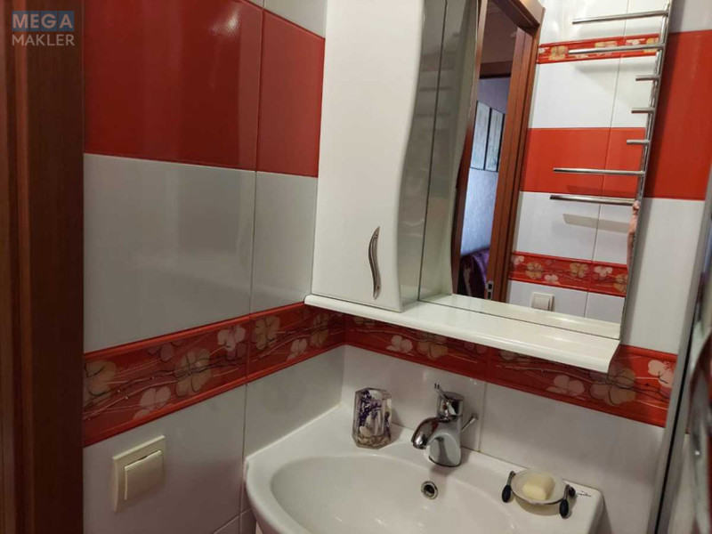 Оренда 1 кімнатної квартири, <a class="location-link" href="/kiev/" title="Недвижимость Київ">Київ</a>, <a class="location-link" href="/kiev/podolskij/" title="Недвижимость Подільський район">Подільський р-н</a>, Свободы просп., 30 (изображение 6)