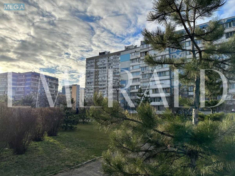 Продаж 3 кімнатної квартири (75,7/41,9/8,5), 6 пов. 16 пов. будинку, <a class="location-link" href="/kiev/" title="Недвижимость Київ">Київ</a>, <a class="location-link" href="/kiev/desnyanskij/" title="Недвижимость Деснянський район">Деснянський р-н</a>, Владимира Маяковского просп., 23 (изображение 5)