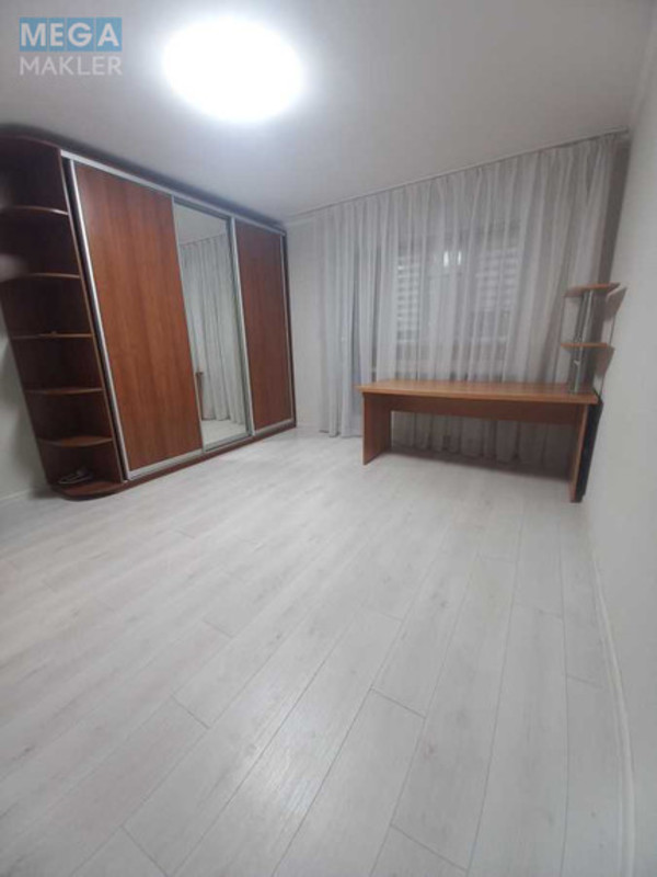 Продаж 3 кімнатної квартири (67,1/40/8,4), 2 пов. 14 пов. будинку, <a class="location-link" href="/brovary/" title="Недвижимость Бровари">Бровари</a>, Грушевського, 13 (изображение 13)