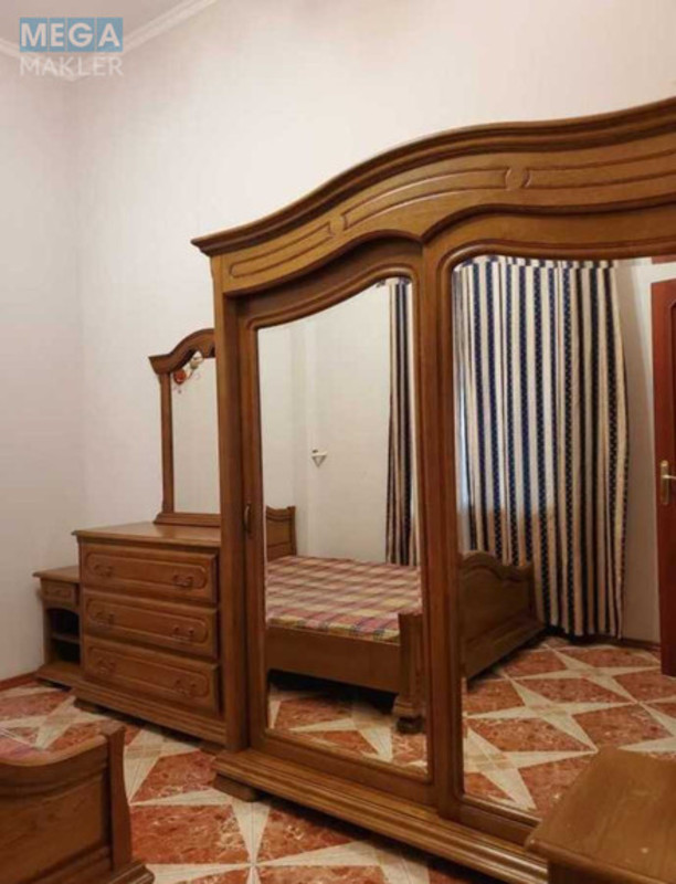 Оренда 3 кімнатної квартири, <a class="location-link" href="/kiev/" title="Недвижимость Київ">Київ</a>, <a class="location-link" href="/kiev/shevchenkovskij/" title="Недвижимость Шевченківський район">Шевченківський р-н</a>, Богдана Хмельницького вул., 32 (изображение 6)