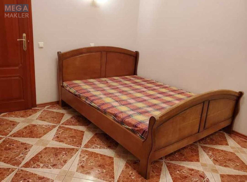 Оренда 3 кімнатної квартири, <a class="location-link" href="/kiev/" title="Недвижимость Київ">Київ</a>, <a class="location-link" href="/kiev/shevchenkovskij/" title="Недвижимость Шевченківський район">Шевченківський р-н</a>, Богдана Хмельницького вул., 32 (изображение 8)