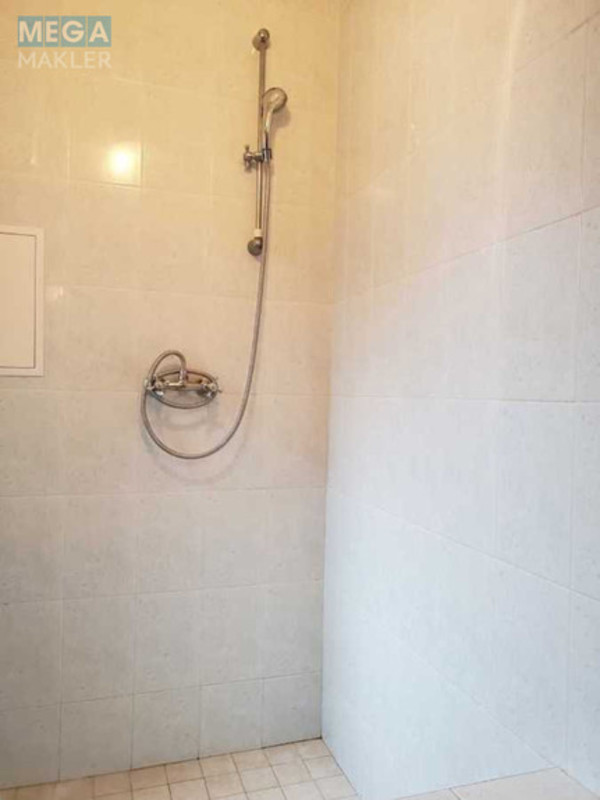 Оренда 3 кімнатної квартири, <a class="location-link" href="/kiev/" title="Недвижимость Київ">Київ</a>, <a class="location-link" href="/kiev/shevchenkovskij/" title="Недвижимость Шевченківський район">Шевченківський р-н</a>, Богдана Хмельницького вул., 32 (изображение 15)